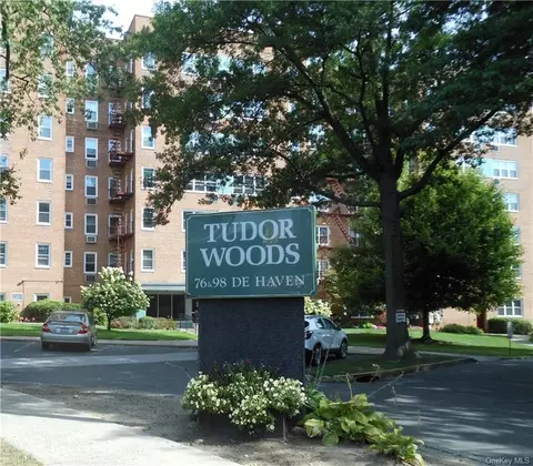 98 Dehaven Dr #1D, Yonkers, NY 10703