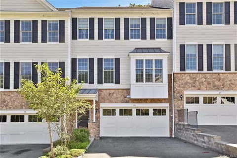 29 Dennis Ln, Mount Pleasant, NY 10570