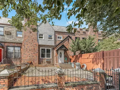 2513 Yates Ave, New York, NY 10469