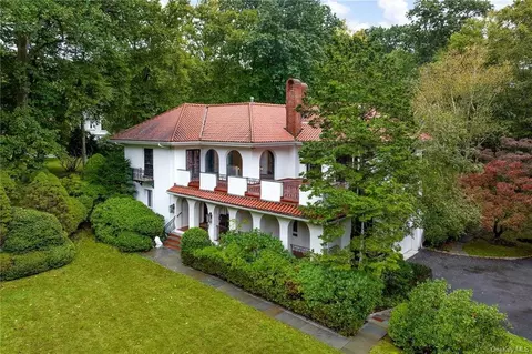 145 Polly Park Rd, Rye, NY 10580