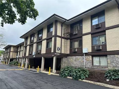 256 N Main St #D12, Ramapo, NY 10977
