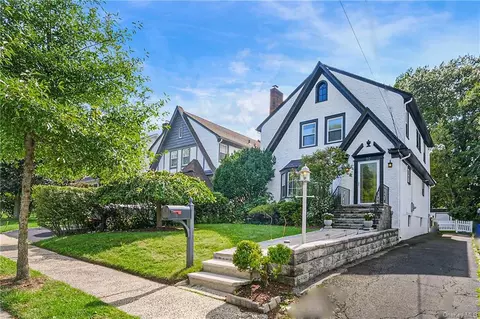 92 Longview Ave, White Plains, NY 10605