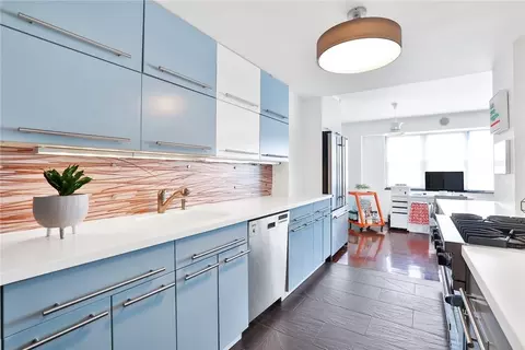 2 Washington Sq #2G, Larchmont, NY 10538