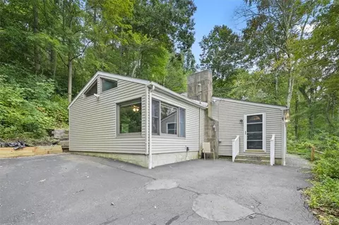 55 Karlsen Lake Rd, Southeast, NY 10509