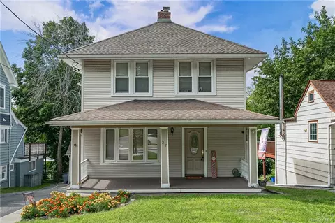 27 Somerstown Rd, Ossining, NY 10562