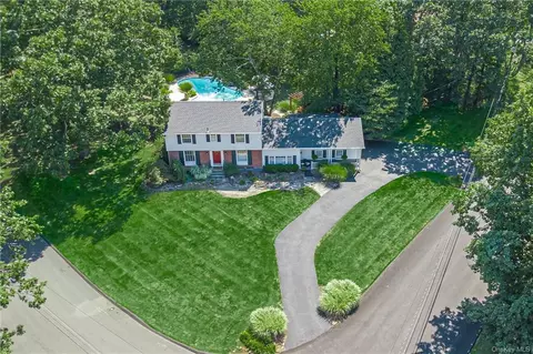1 Bruce Ct, Ramapo, NY 10901