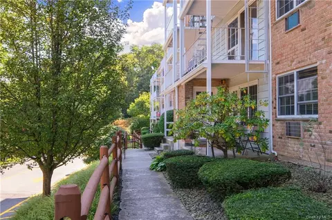 1840 Crompond Rd #9A4, Peekskill, NY 10566