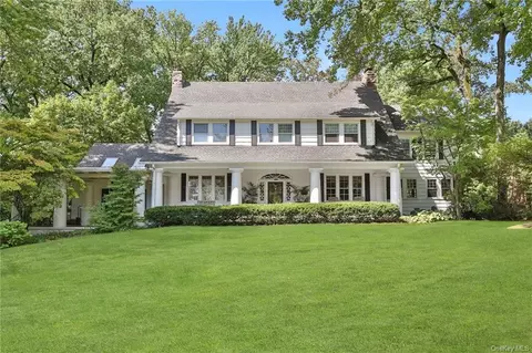 151 Overlook Cir, New Rochelle, NY 10804