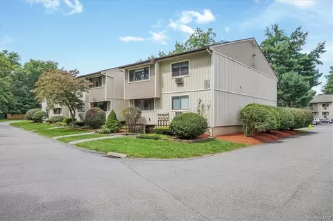 25 Patterson Village Ct #25, Patterson, NY 12563