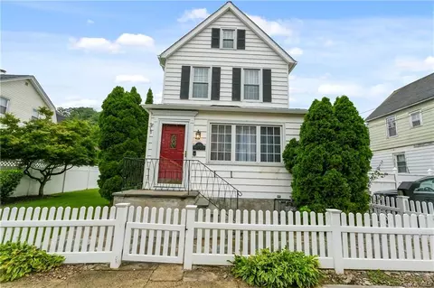 48 Marion Ave, Greenburgh, NY 10706