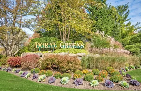 51 Doral Greens Dr W, Rye, NY 10573