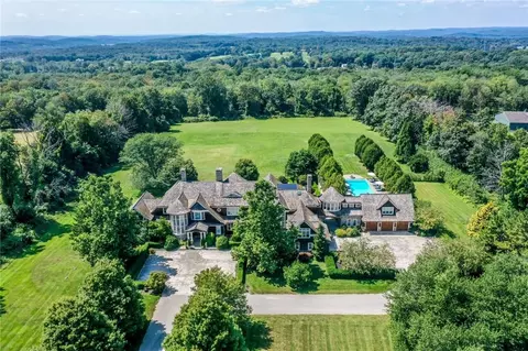 126 Vail Ln, North Salem, NY 10560