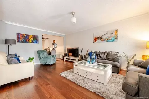 2542 Fenton Ave, Bronx, NY 10469