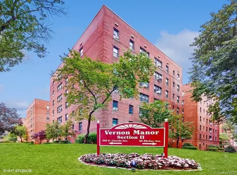 505 E Lincoln Ave #403, Mount Vernon, NY 10552