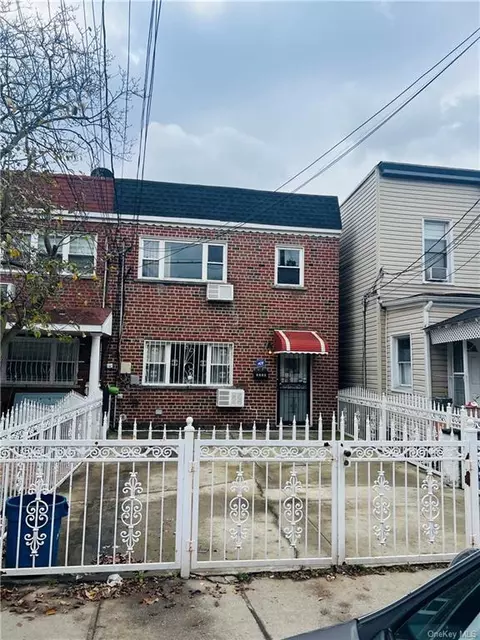 2330 Waterbury Ave, Bronx, NY 10462