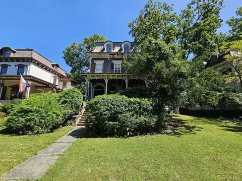 139 Academy St, Poughkeepsie, NY 12601