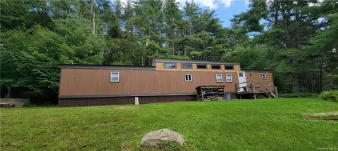 99 Hoffman Rd, Tusten, NY 12764