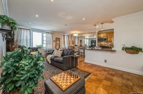 101 Highland Ave #2C, Yonkers, NY 10705