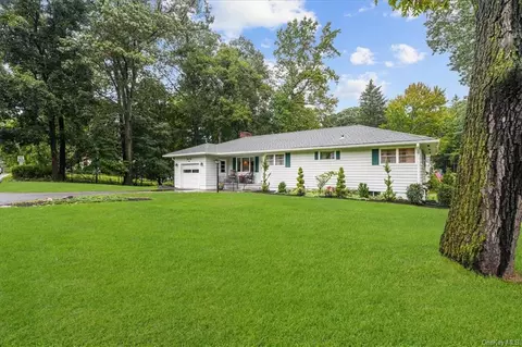 32 Campbell Ave, Ramapo, NY 10901