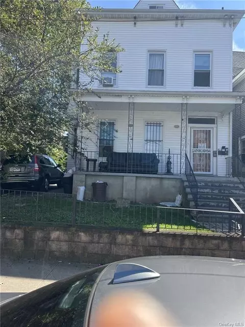 54 Post St, Yonkers, NY 10705