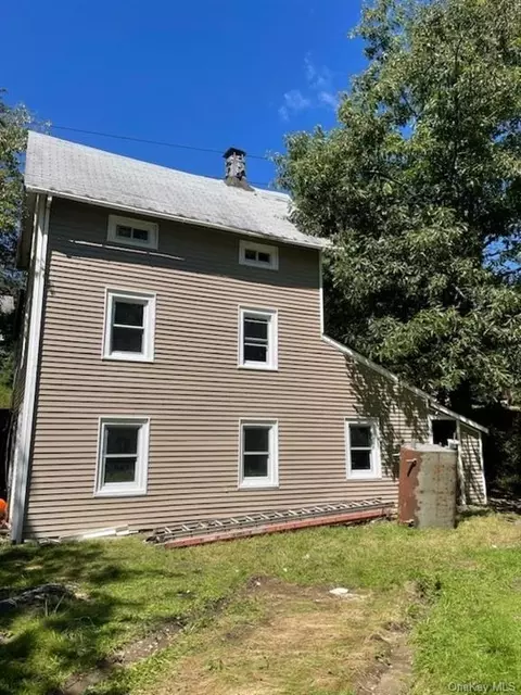 39 West St, Liberty, NY 12754
