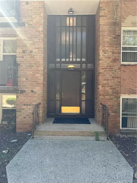 151 Kearsing Pkwy #B, Ramapo, NY 10952