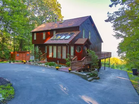 157 Shawanga Lodge Rd, Mamakating, NY 12721