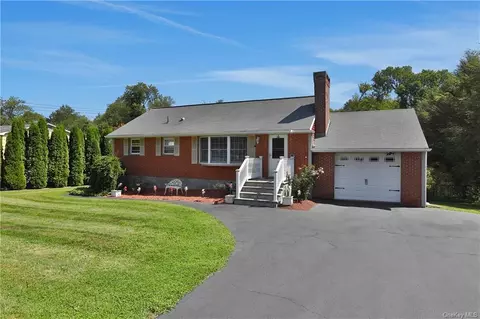 130 Fairmont Rd, Mahopac, NY 10541