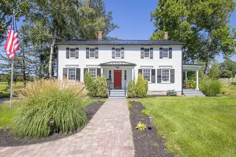 11 Hathorn Rd, Warwick, NY 10990