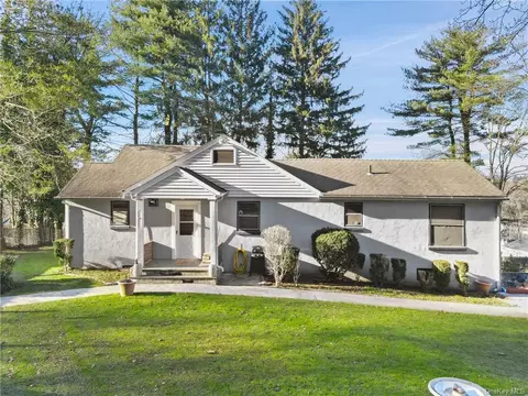 30 S Beechwood Rd, Bedford, NY 10507