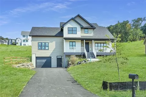 13 Pullman Rte, Monroe, NY 10950 photo 1