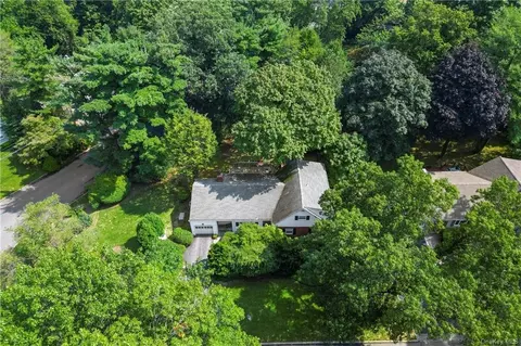139 Highridge Rd, New Rochelle, NY 10804