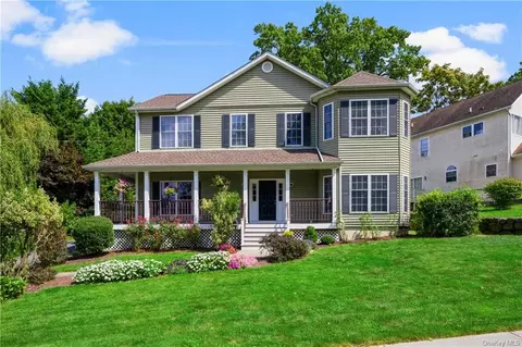 2 Fair St, Greenburgh, NY 10607