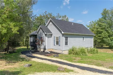 50 Hambletonian Ave, Chester, NY 10918