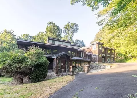 37 West Ln, Lewisboro, NY 10590