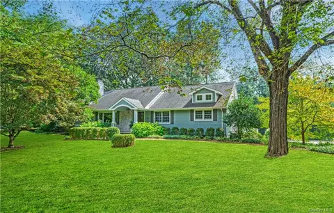61 Edgewood Rd, Katonah, NY 10536