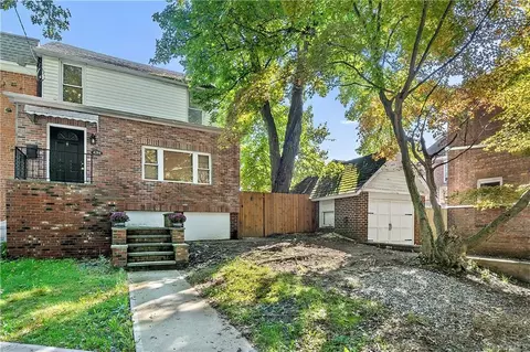 4284 Van Cortlandt Park E, Bronx, NY 10470
