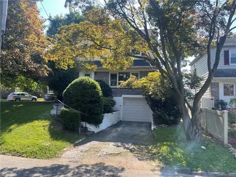 79 Harding Dr, New Rochelle, NY 10801