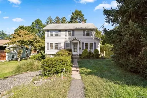10 Rockland Ave, Clarkstown, NY 10954