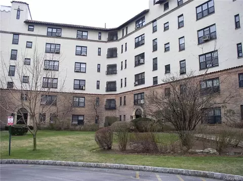 1273 N Avenue 52e Ave #5/2E (ENT 8), New Rochelle, NY 10804