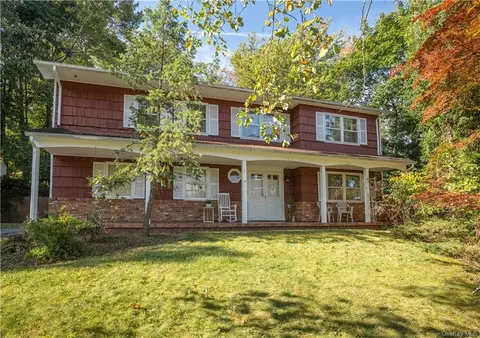 3 Sunny Ridge Rd, Ramapo, NY 10977