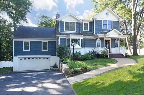 1 Candy Ln, Rye, NY 10573