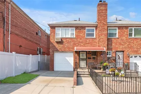 2567 Flint Ave, Bronx, NY 10475