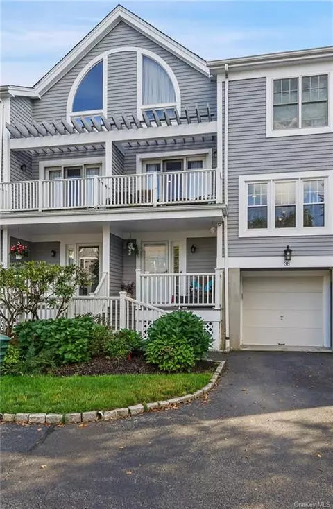 38 Brookridge Ct #38, Rye, NY 10573