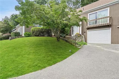 12 Pondview Close Close, Mount Pleasant, NY 10514