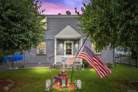 69 Samsondale Ave, West Haverstraw, NY 10993