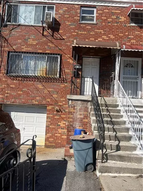 3215 Bruner Ave, Bronx, NY 10469