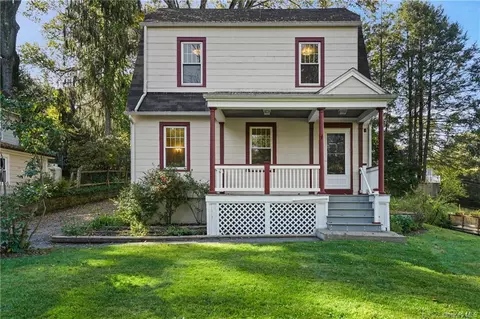 10 Birch Dr, New Castle, NY 10549