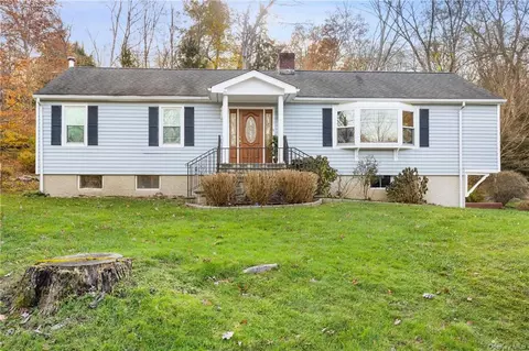 10 Central Way, Purdys, NY 10578