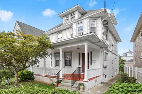 114 Hill St, New Rochelle, NY 10801